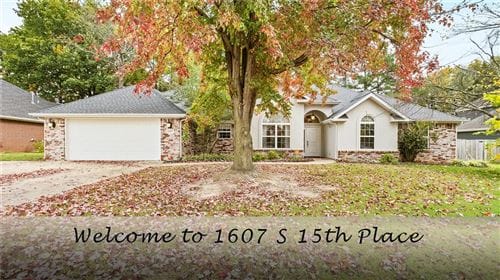 Photo of 1607 S 15th Place, Rogers, AR 72758 (MLS # 1259672)
